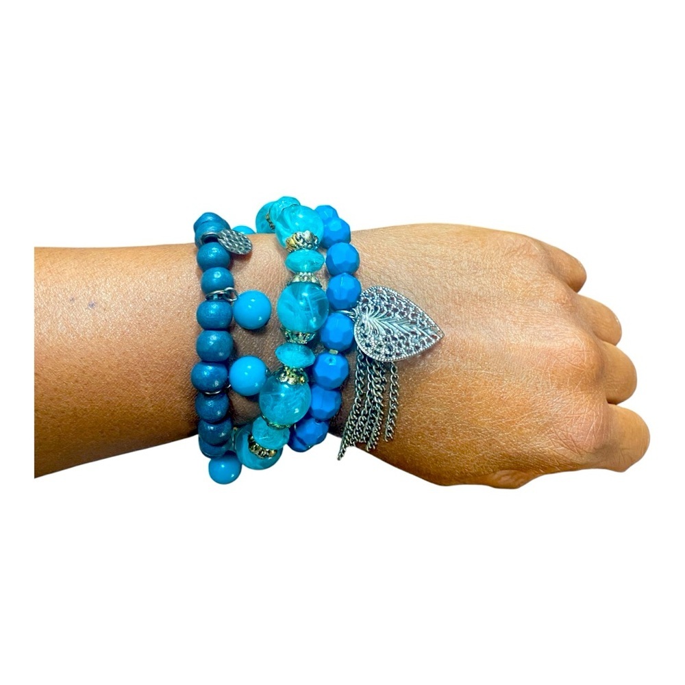 Blue Beaded Stretch Bracelet Set With Silver Heart Charm - Picture 2 of 3